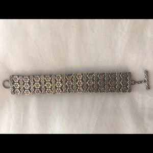 Lois Hill women’s bracelet